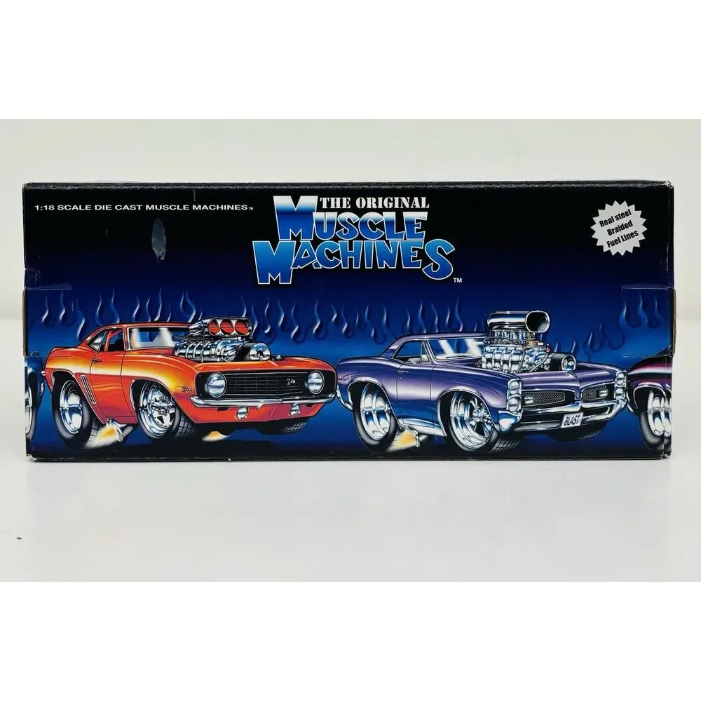 Muscle Machines 1:18 '69 Camaro Stars & Stripes American Flag 71165 New Sealed